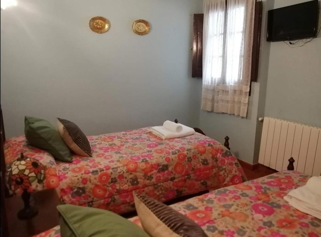 Cal Pons Bed & Breakfast Prades Exterior photo