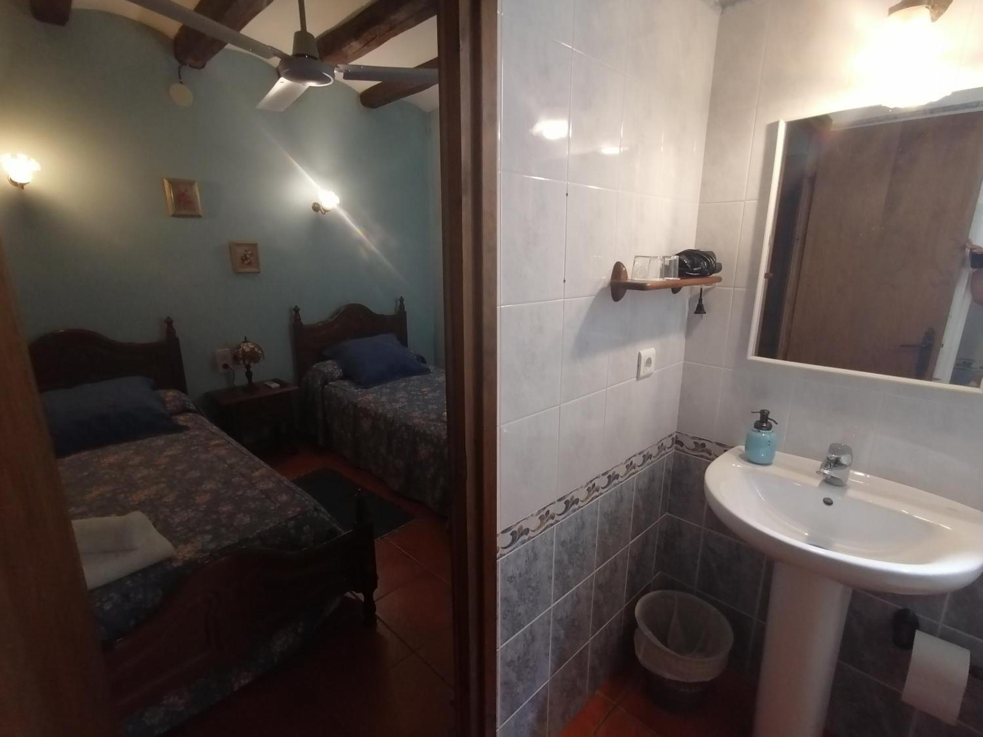 Cal Pons Bed & Breakfast Prades Room photo